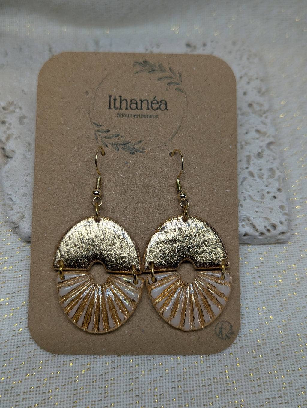 ITHANA | BLANC • DORÉ